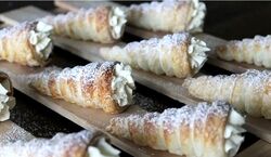شیرینی قیفی خامه ای با خمیر هزارلا فقط با 2 قلم مواد + طرز تهیه