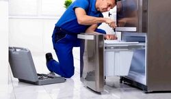 دلیل داغ شدن بدنه یخچال چیه | روش جلوگیری از داغ شدن بدنه یخچال + راه حل 