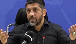 حرکت عجیب علیرضا دبیر در عکس دسته جمعی + عکس