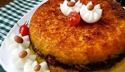  با قورمه سبزی اضافی، ته چین قورمه سبزی درست کن همه انگشتاشونو بخورن!