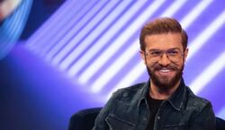 مجتبی شفیعی در کمال ناباوری روز زن را به خودش تبریک گفت + عکس و فیلم