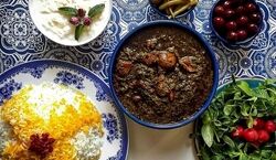 ادویه های مخصوص قورمه سبزی | ادویه های قورمه سبزی را چه زمانی اضافه کنیم؟!