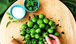 میدونید شمالی ها گوجه سبز رو با چی میخورن؟ + فیلم معجون گوجه سبز