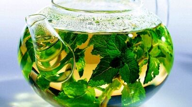 برای جلوگیری از گرمازدگی، چای نعنا بخورید تا خنک شوید + طرز تهیه چای نعنا