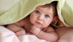 نوزادت رو نبر آتلیه خودت تو خونه ازش عکس بگیر | ایده ژست عکاسی نوزاد + فیلم