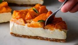 این بار با خرمالو چیز کیک بپز+ طرز تهیه 