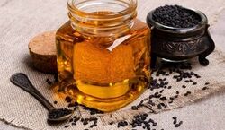  چین و چروک پوستت رو با این روغن گیاهی محو کن 