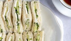 ساندویچ خیار؛ خوشمزه ترین ساندویچ رژِیمی + 3 روش تهیه