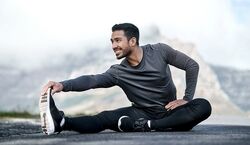 حرکات کششی صبحگاهی برای داشتن بدنی عالی + فیلم
