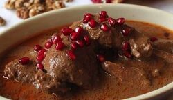 دیگه تو خورشت فسنجان گردو نریز!؟ | اینایی که من میگم جایگزین گردو و رب انار کن