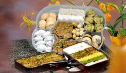 سوغاتی های خوراکی یزد چیه؟ | 10تا از خوشمزه ترین خوراکی های سنتی یزد + عکس