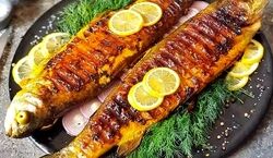 شمالی‌ پسند‌ها بفرمایید ماهی شکم پر!! | طرز تهیه ماهی شکم پر مجلسی + نکات پخت
