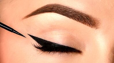 با چسب نواری خط چشم بکش + آموزش تصویری