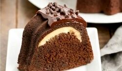 کیک شکلاتی پنیری؛ یه عصرونه دلچسب که باید با چای بخوری! + طرز تهیه