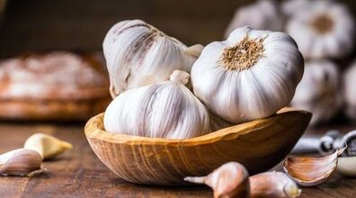 قبل از خواب یه حبه سیر بذار زیر بالشت + فواید