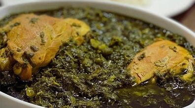 خورشت جعفری با مرغ به روش مجلسی رو اینجوری بپز + نکات و طرز تهیه