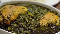 خورشت جعفری با مرغ به روش مجلسی رو اینجوری بپز + نکات و طرز تهیه