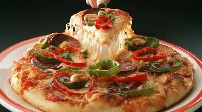 اگه فر نداری با این روش پیتزا بپز! + طرز تهیه 
