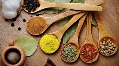 5 تا ادویه ای که سیستم ایمنی‌ بدن رو تقویت می‌ کنن + عکس