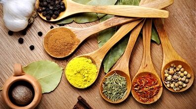 5 تا ادویه ای که سیستم ایمنی‌ بدن رو تقویت می‌ کنن + عکس