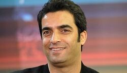 هوش مصنوعی منوچهر هادی رو با سه چهره متفاوت به تصویر کشید