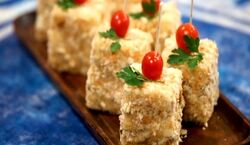 (ویدیو) طرز تهیه کیک مرغ مجلسی به روش رستورانی 