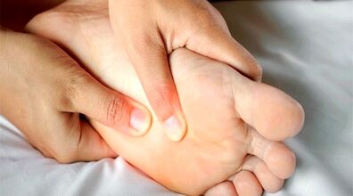 خواب رفتن زیاد دست و پا چه دلایلی میتونه داشته باشه ؟ + راهکار