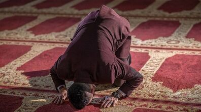 نماز سریع الاجابه برای رفع فقر و تنگدستی + آموزش خواندن 