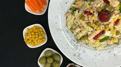 طرز تهیه سالاد ماکارونی ساده خانگی با کمترین مواد | سالاد ماکارونی رو اینجوری بپز
