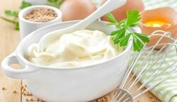راز تهیه سس مایونز خانگی با طعمی بی نظیر + طرز تهیه 