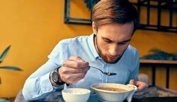 این وقت روز غذا بخوری، هم پیر میشی هم زشت! 
