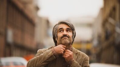 (ویدیو) رقص خنده‌ دار پژمان جمشیدی مقابل صدام!!