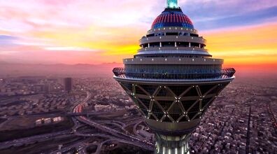 عکس دیدنی از لحظه تولد برج میلاد در سال 1376