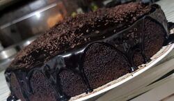 کیک خیس خانگی ساده با طعمی لذیذ و خواستنی رو اینجوری بپز + دستور تهیه