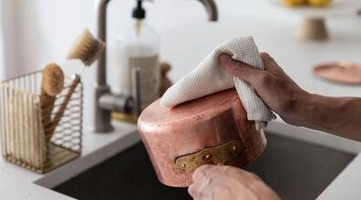 به همین سادگی ظروف مسی رو نو کنید! + فیلم آموزشی