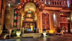 در مورد هتل کریم خان شیراز چه می‌دانید؟ + اطلاعات کامل، آدرس و امکانات 