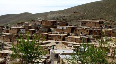  هیچ زنی حق وارد شدن به این روستا رو نداره | تو این روستای ایران زندگی متوقف شده!
