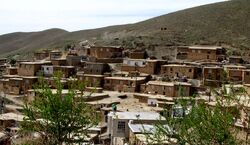  هیچ زنی حق وارد شدن به این روستا رو نداره | تو این روستای ایران زندگی متوقف شده!